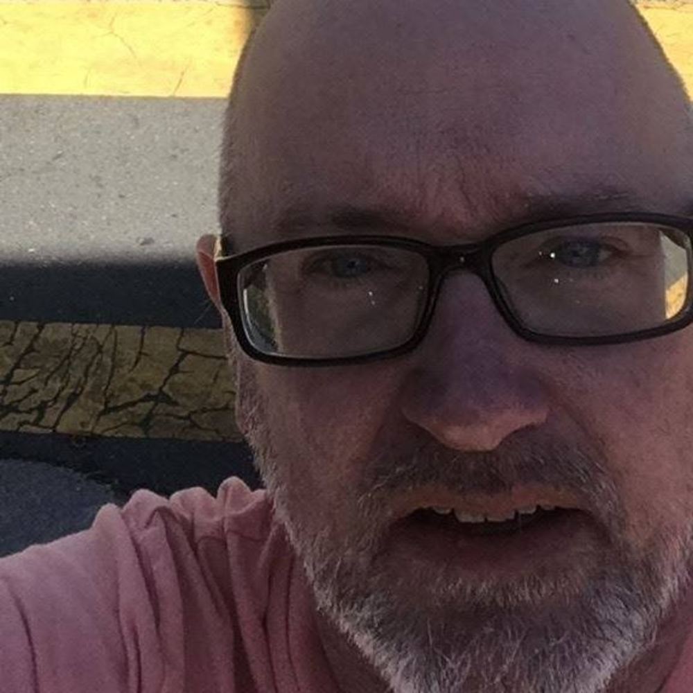 Meet your Posher, Dennis